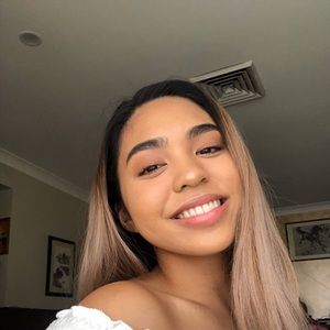 Meet your Posher, Juneilyn